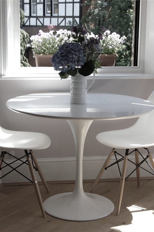 Стол обеденный круглый Тюльпан диаметр 73 см, основа металл, столешница ЛМДФ, цвет белый № 3
