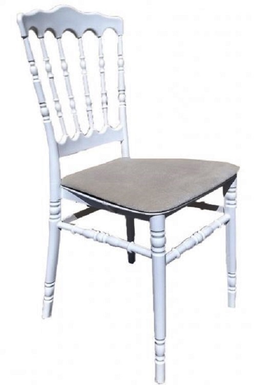 Белый пластиковый стул НАПОЛЕОН / NAPOLEON с подушкой на ремнях